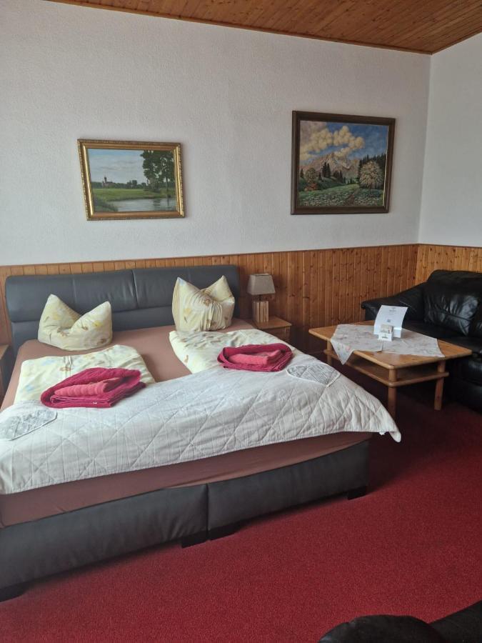 Pension Zur Elbe Wittenberg ภายนอก รูปภาพ